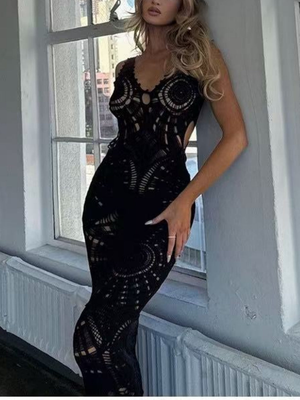 Monica - Chic Sleeveless Maxi Dress