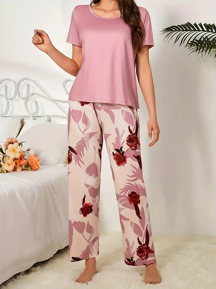 Renee | Chic pyjama set with floral print